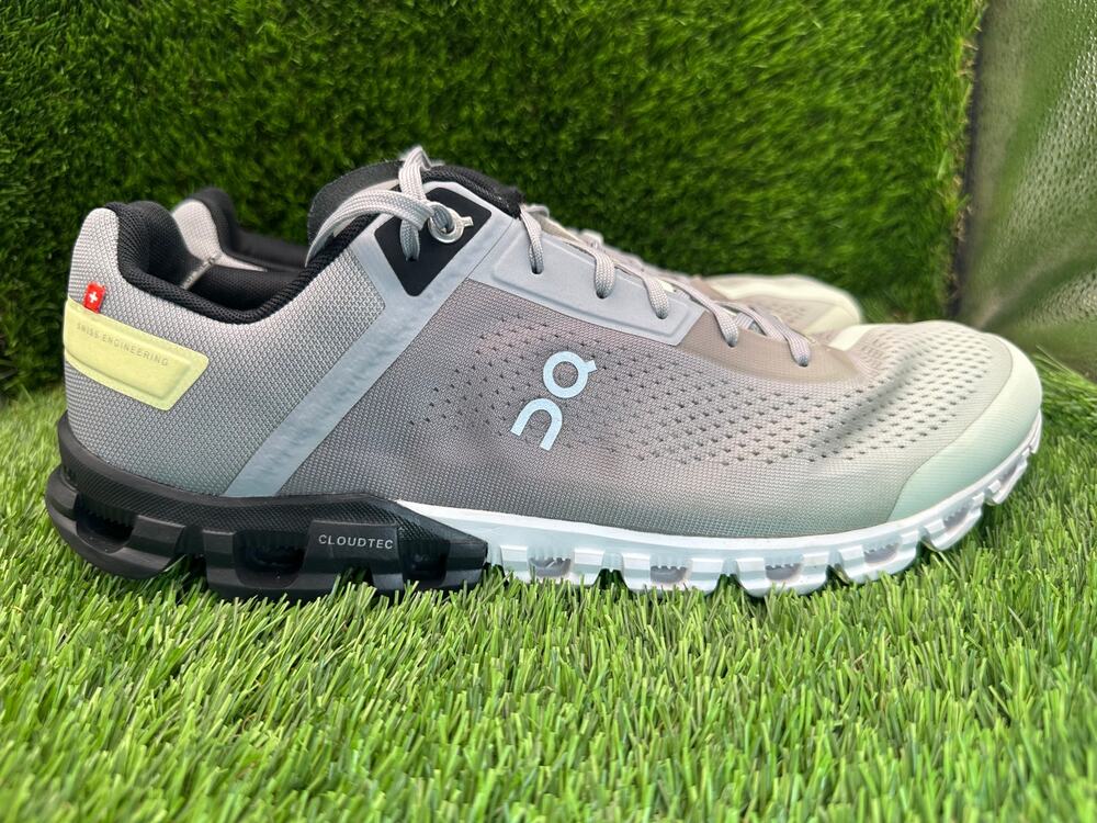 On Running Cloudflow 3.0 35.99235 Athletic Sneaker Men's 12 Purple Mesh Training